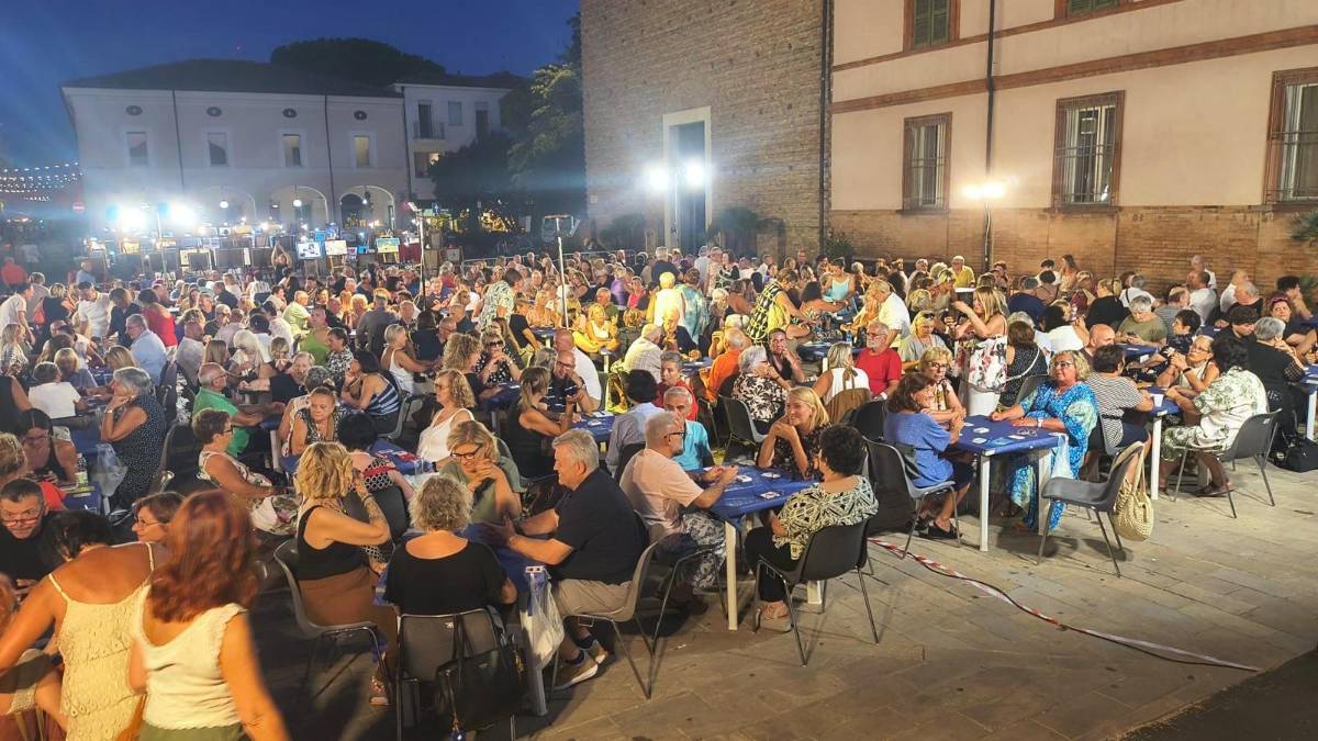 Cervia, in quattrocento per il Burraco solidale: raccolti 4mila euro