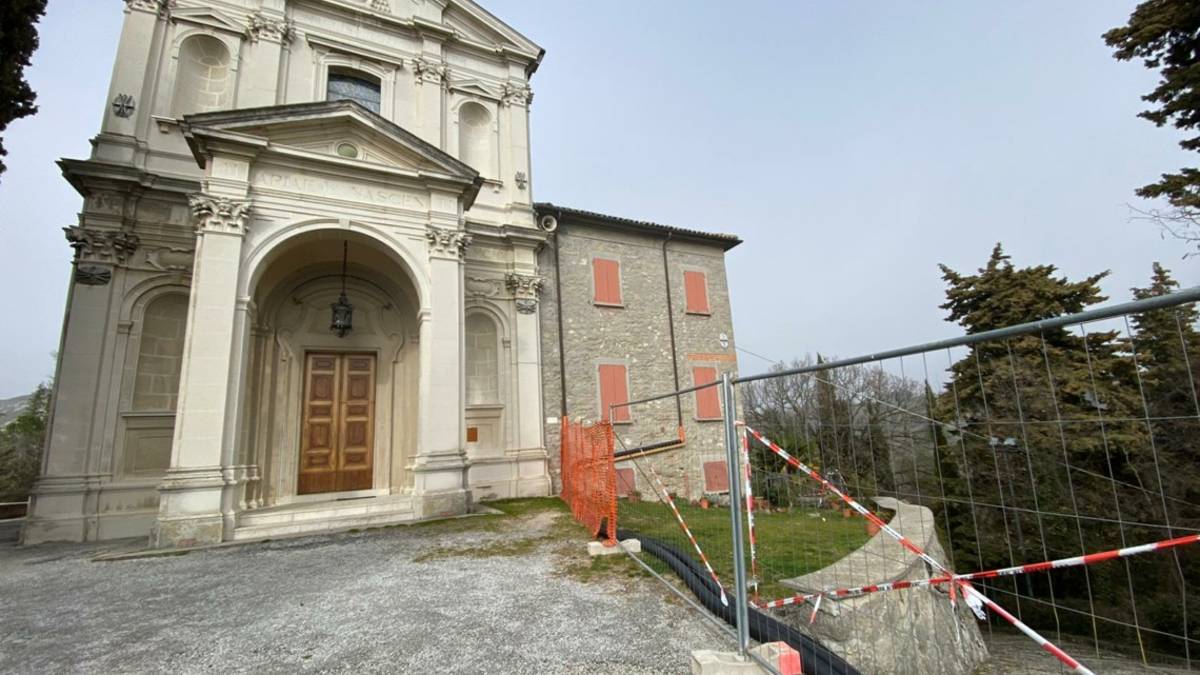 Brisighella, crollo al Santuario del Monticino
