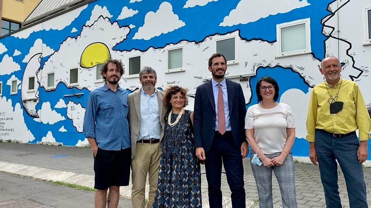 Cesena, inaugurato il murale dedicato alle vittime della strage di Bologna