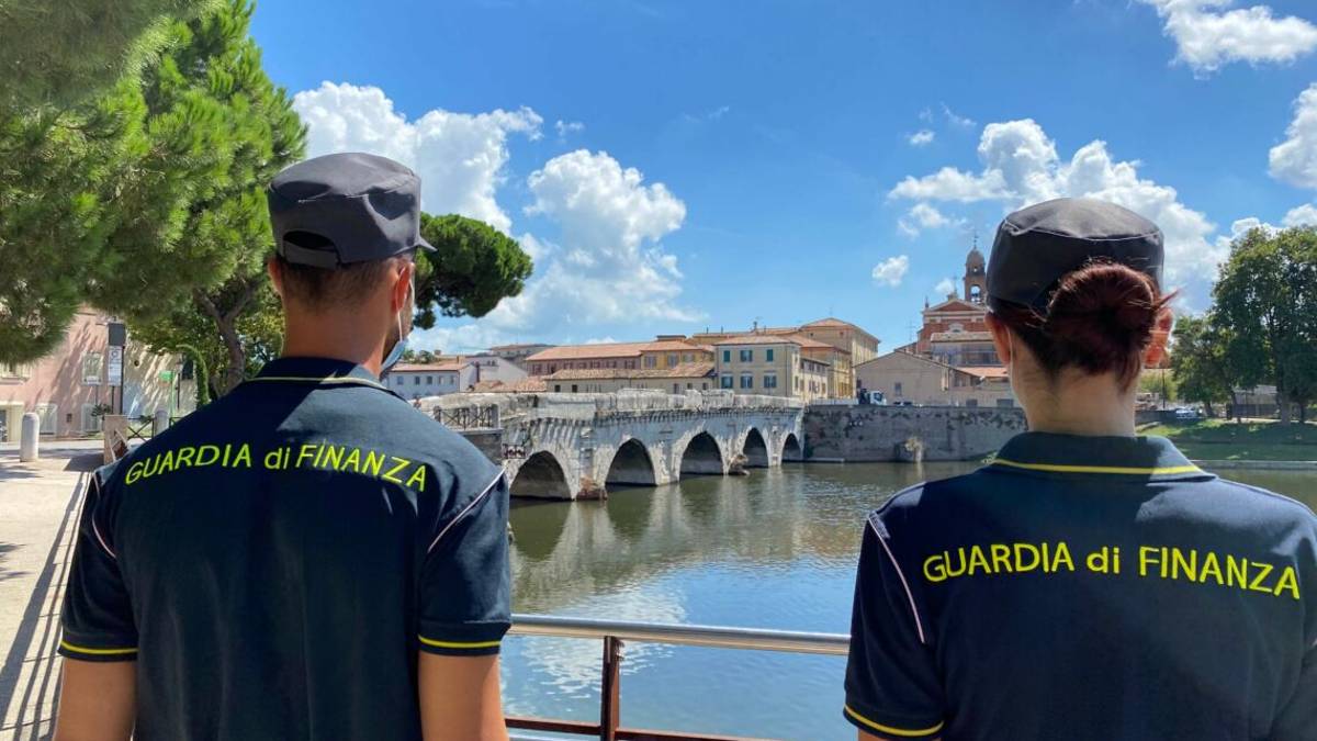 Rimini. Evasione per 1,3 milioni: sigilli a tre attività