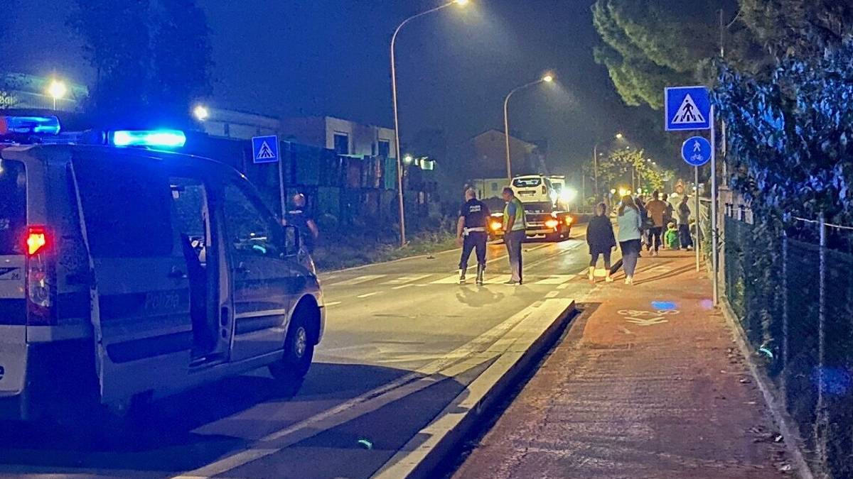 A spasso col cane, investiti: donna morta e marito gravissimo a Cesena
