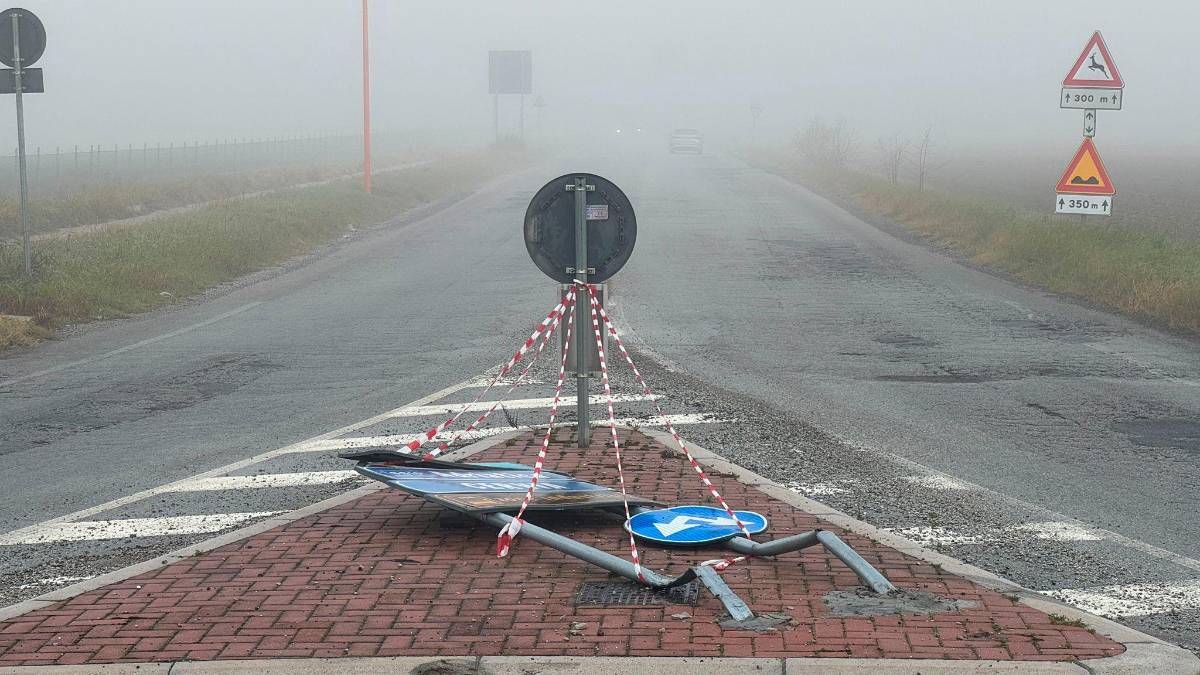 Incidenti in serie e cartelli abbattuti sulla Bretella - Gronda di Cesena