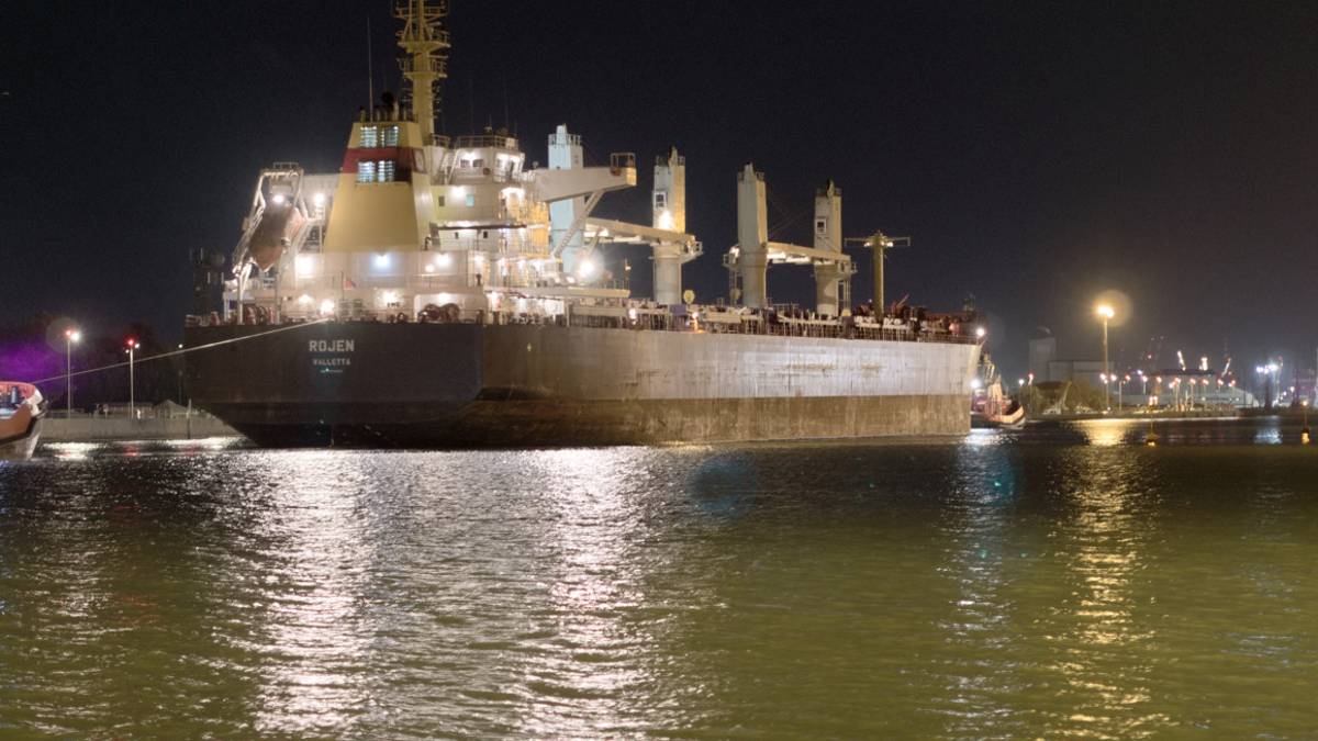 Ravenna porto di pace: Gemellaggio con Odessa o Mariupol - Gallery: l'arrivo della nave Rojen
