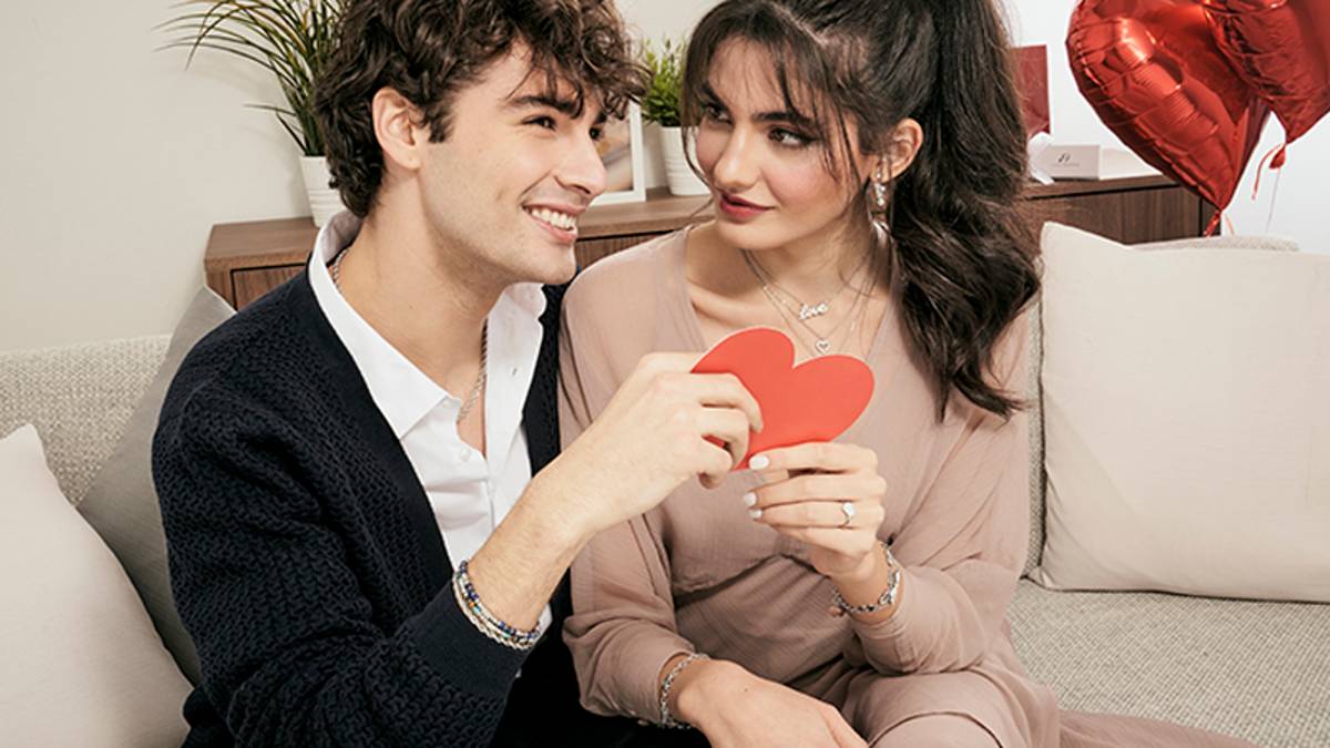 Scegli i gioielli Luca Barra come regalo per una persona speciale