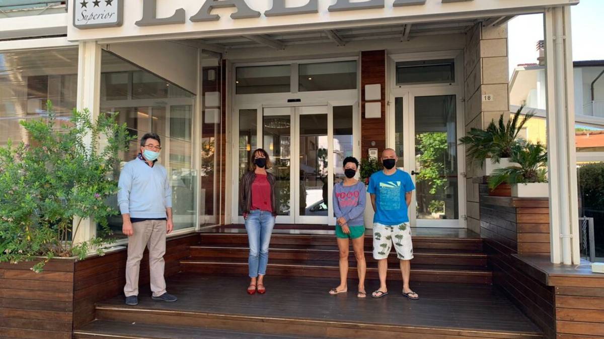 Sanitari in vacanza gratis a Cesenatico, arrivata la prima coppia
