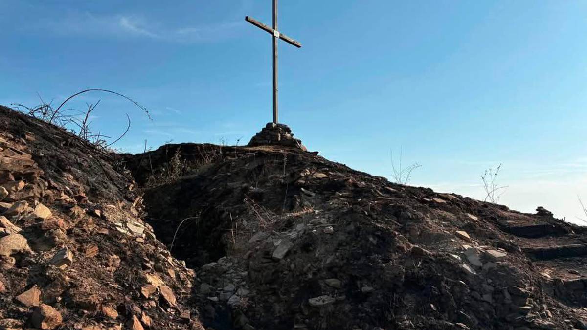 La Pieve di Montevecchio è stata lambita dall’incendio di domenica