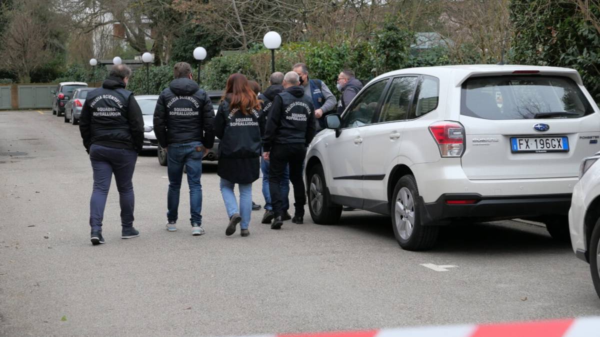 Delitto di Faenza, nuovo sopralluogo nella casa di Ilenia VIDEO