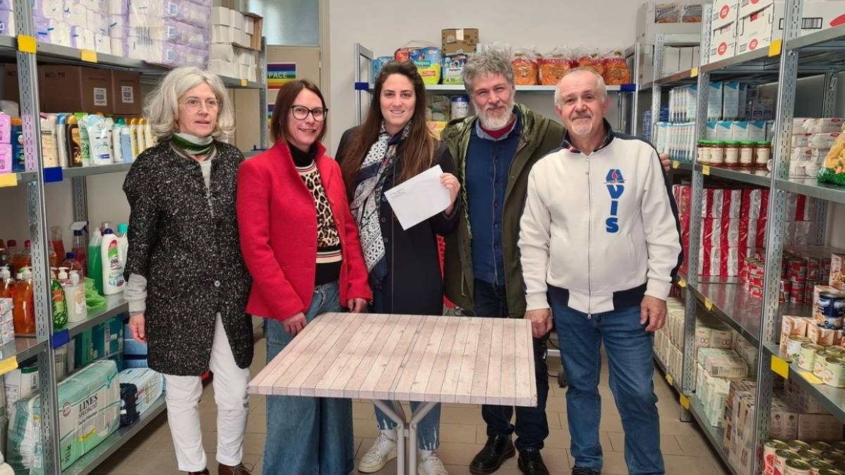 Santarcangelo, da Avis nuova donazione all'emporio solidale