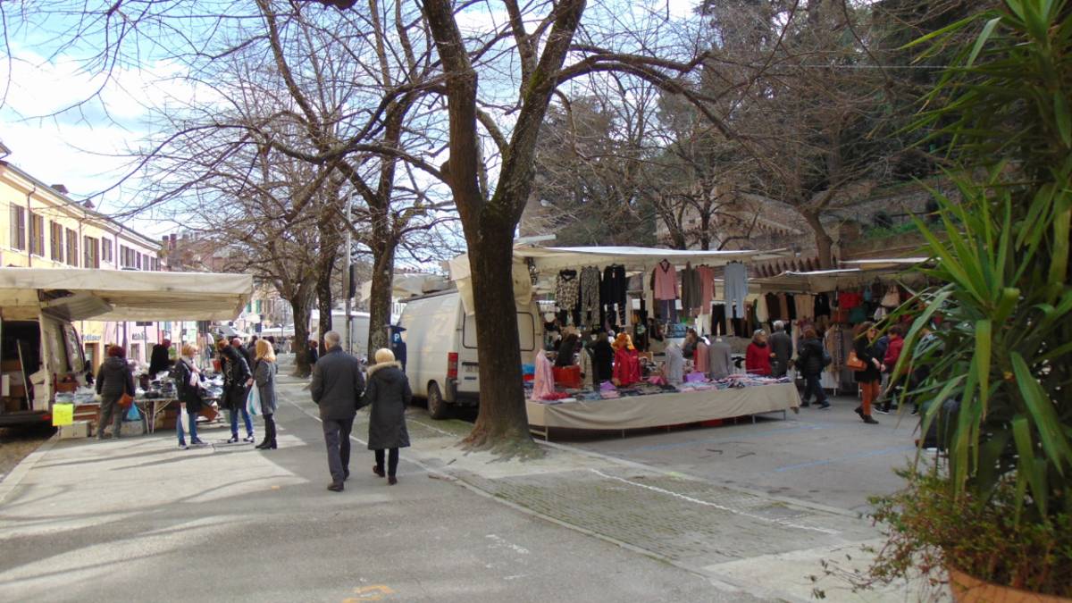 Cesena, cantiere in Viale Mazzoni: Strada restituita alla città entro metà giugno
