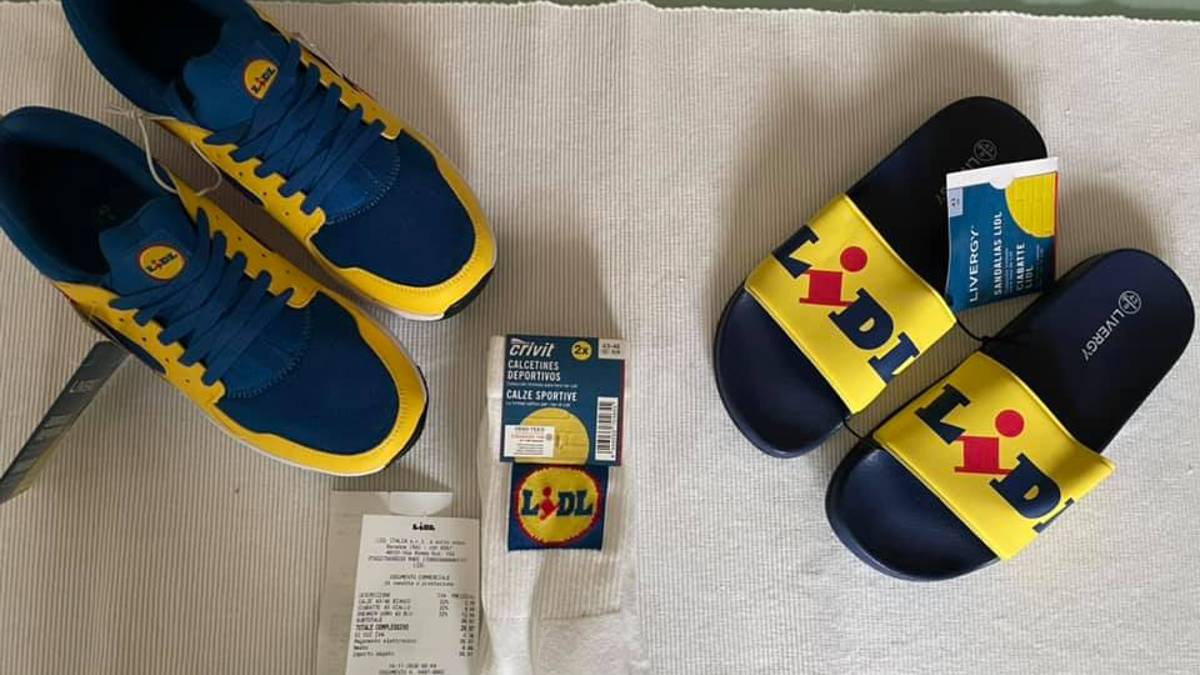 Ravenna, fashion victim assembrati e in coda dall'alba per le scarpe della Lidl