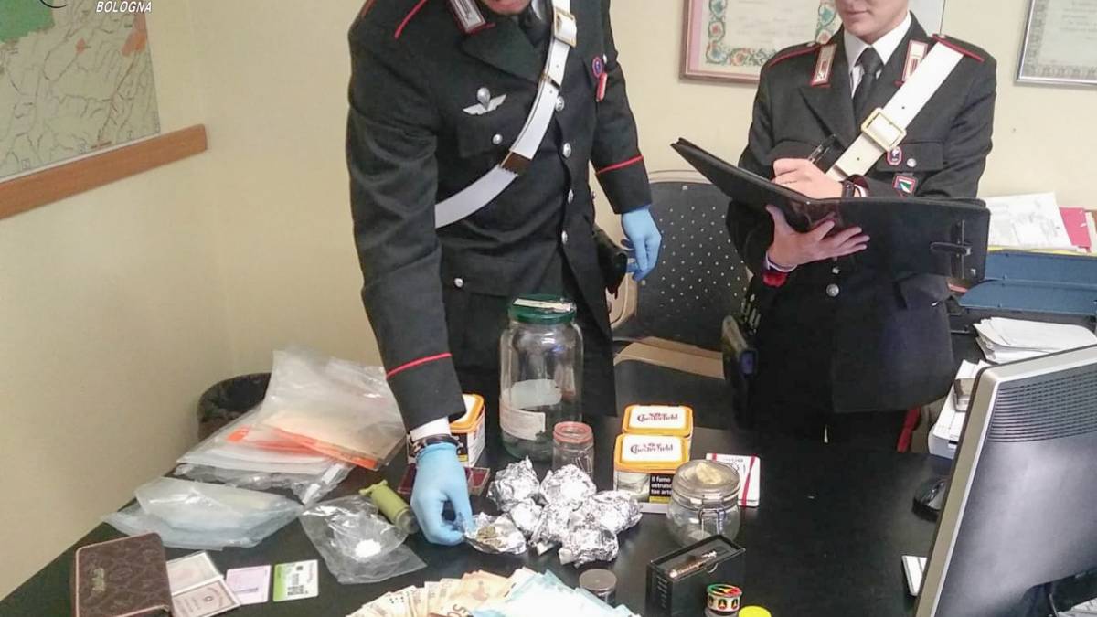 Marijuana, madre e figlio arrestati a Castel San Pietro