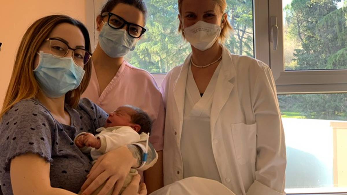 La prima nata al Bufalini di Cesena nel 2022 si chiama Vittoria