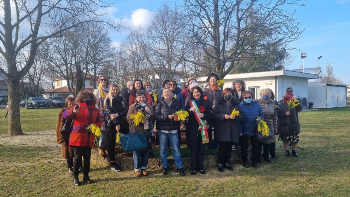 Forlì, una panchina rossa al Parco Caduti per la Libertà di Carpena