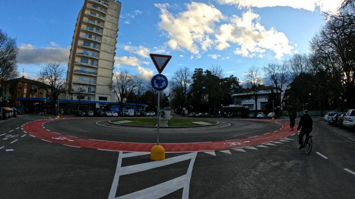 Imola, rivoluzione nelle piste ciclabili a partire da viale Dante