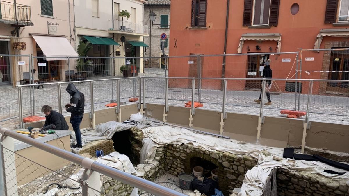 Santarcangelo, piazza Balacchi: nuovi ritrovamenti archeologici