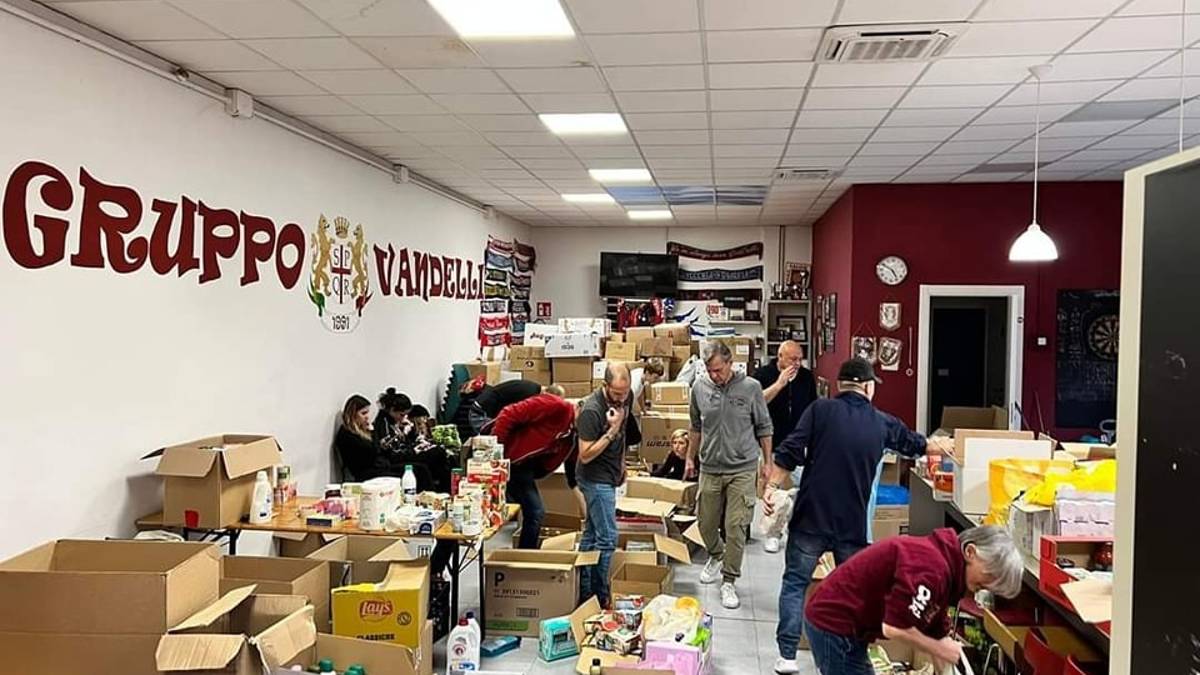 Al lavoro a Cesena: mercoledì arriva un pullman di 60 tifosi della Reggiana e tre camion carichi di aiuti