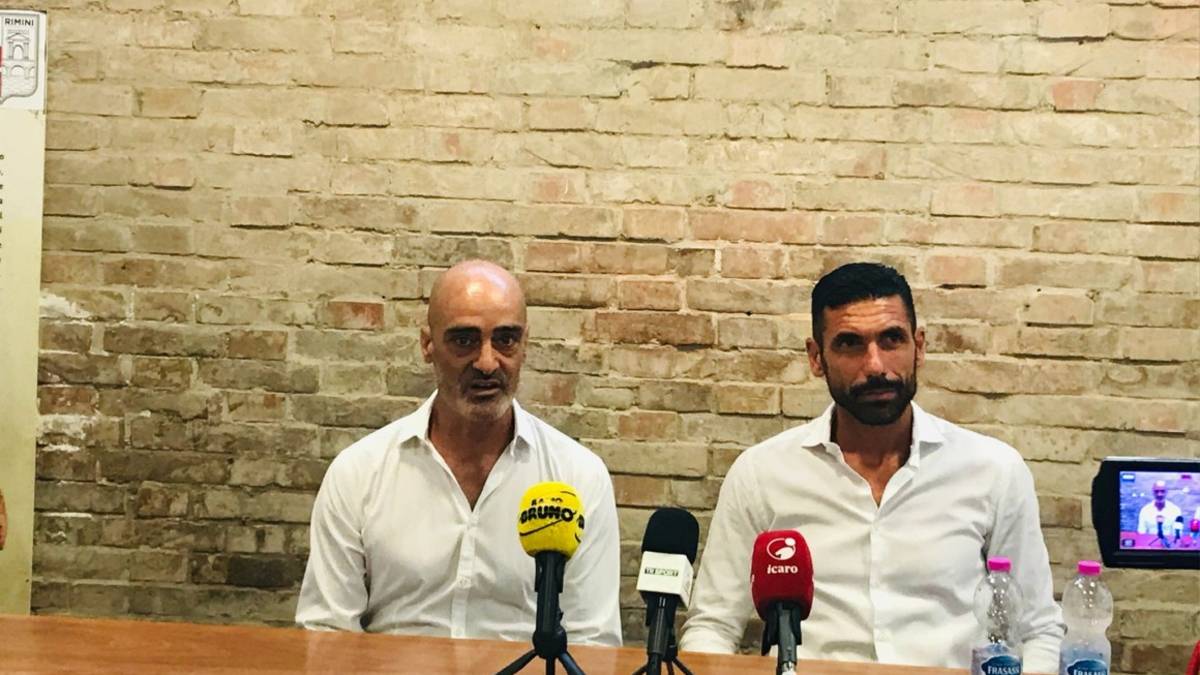 Calcio C, Rimini, Raimondi: Lavoriamo giorno e notte per migliorare, ma al raduno non si vede il diesse Maniero VIDEO