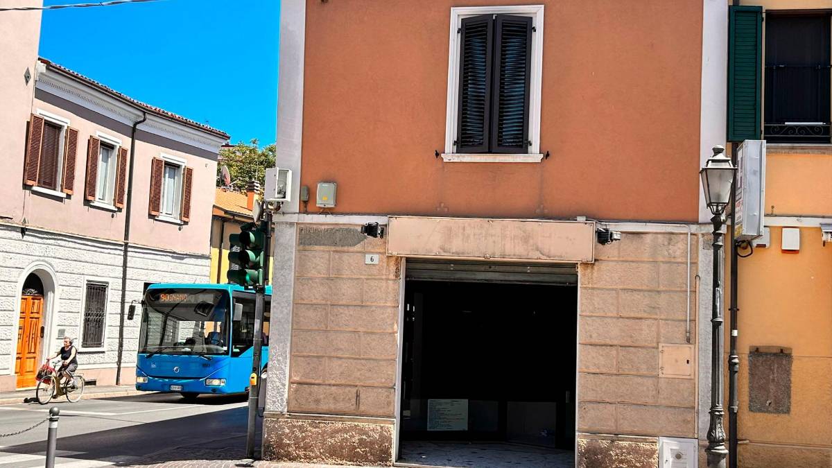 Il negozio aprirà all’angolo tra via Circonvallazione meridionale e piazza Mazzini