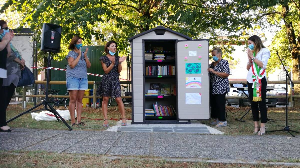 Forlì, libri a disposizione di tutti al quartiere Romiti