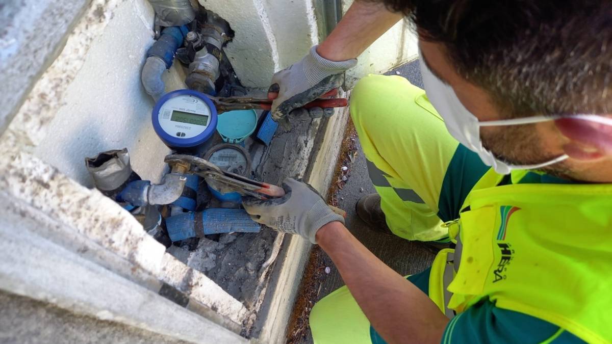 Conselice, da Hera 900 nuovi contatori d'acqua: un contatore a ultrasuoni rileva le perdite