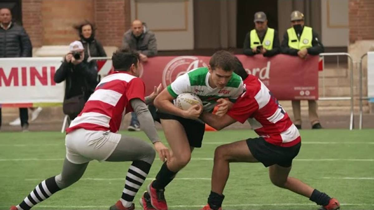 Lo street rugby in piazza a Rimini