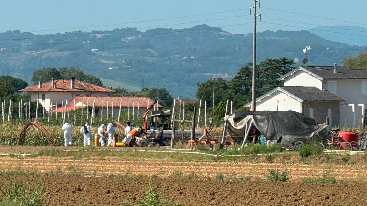 Boato nelle campagne di Cesena: maxi esplosione causata da una bombola al “bromuro” a Calabrina VIDEO