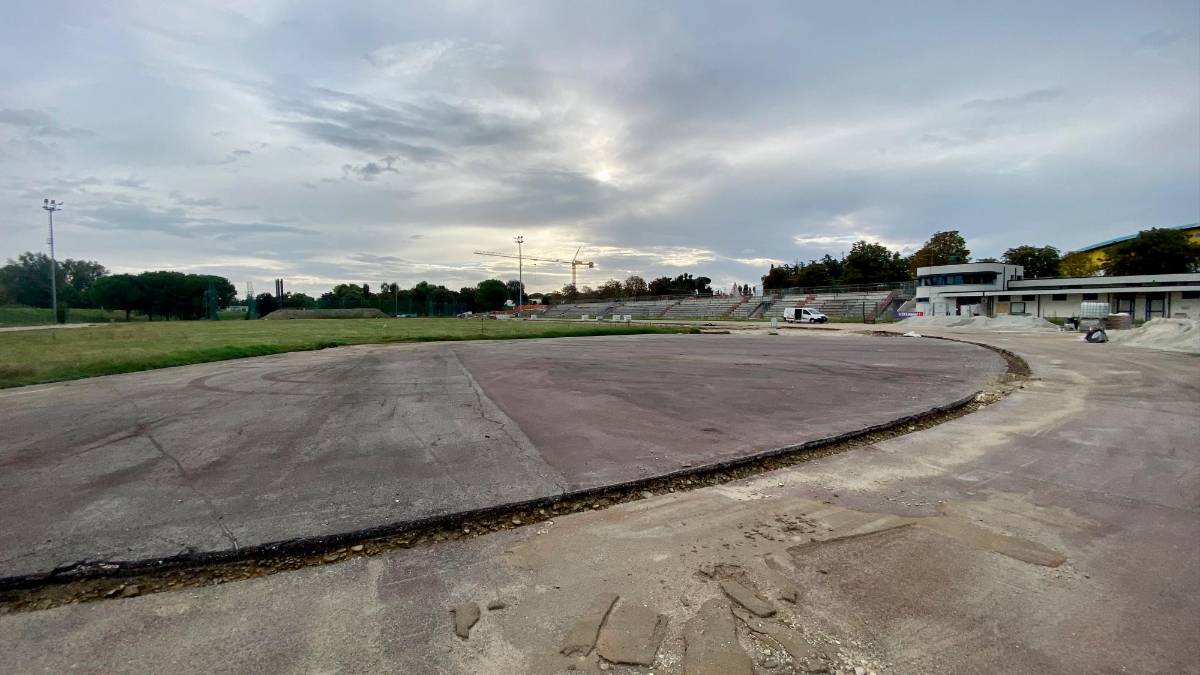 Pista d’atletica e nuova palestra a Cesena: marciano spediti i lavori di ammodernamento