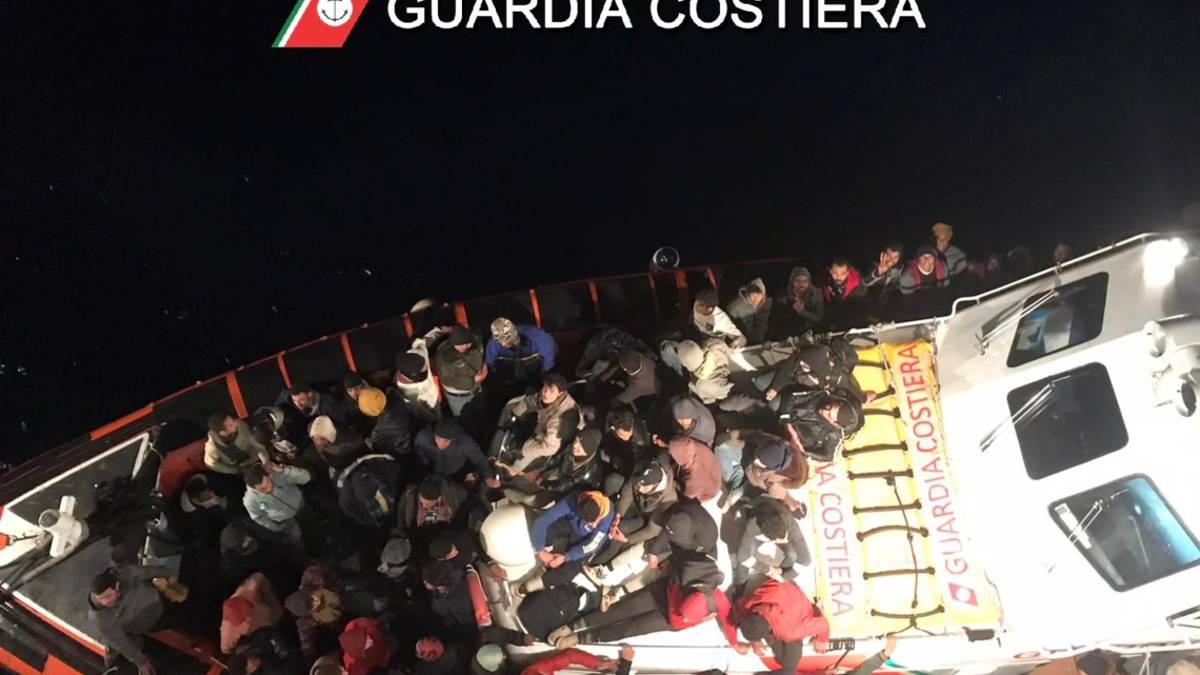 La motovedetta è tornata a Ravenna dopo avere salvato 291 persone GALLERY