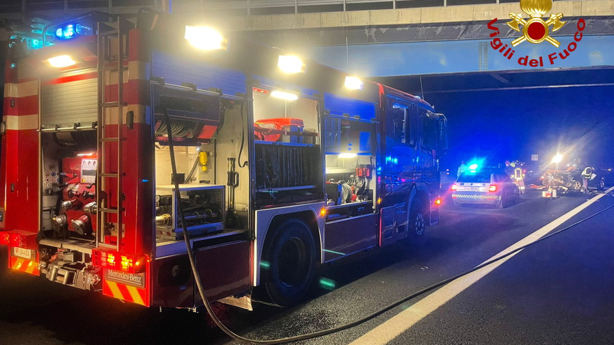 Forlì, muore una donna di 57 anni in un incidente in autostrada A14 nella notte
