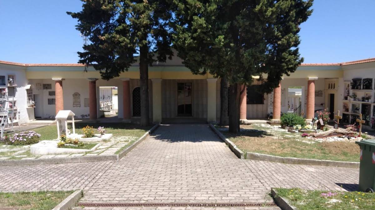 Misano, via libera all'ampliamento del cimitero di Scacciano
