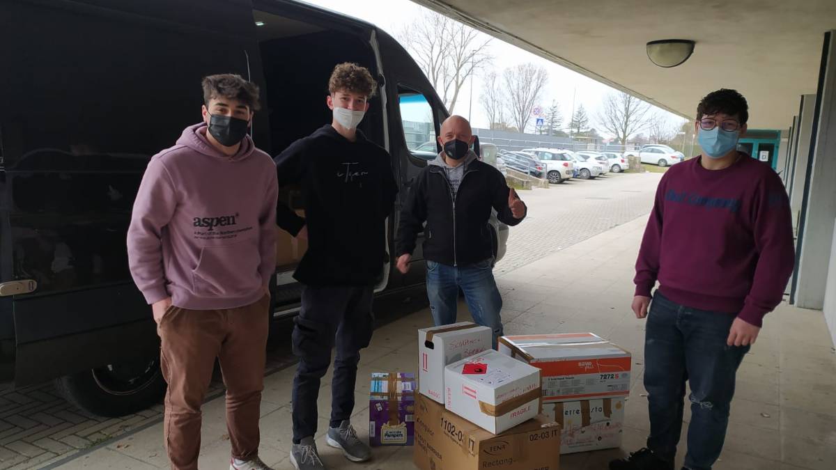 Forlì, la generosità dell'Istituto Tecnico Aeronautico per l'Ucraina