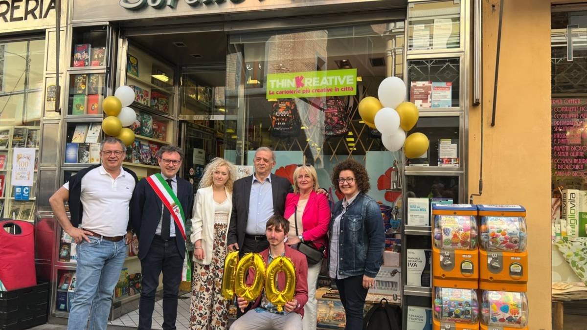 Faenza. La Cartoleria Sorelle Resta ha festeggiato i 100 anni