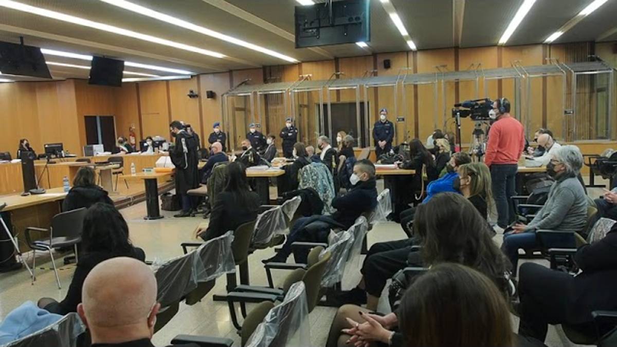 Ravenna, assassinio di Ilenia Fabbri, Nanni è stato stupido, ha permesso a una bestia di entrare in quella casa VIDEO