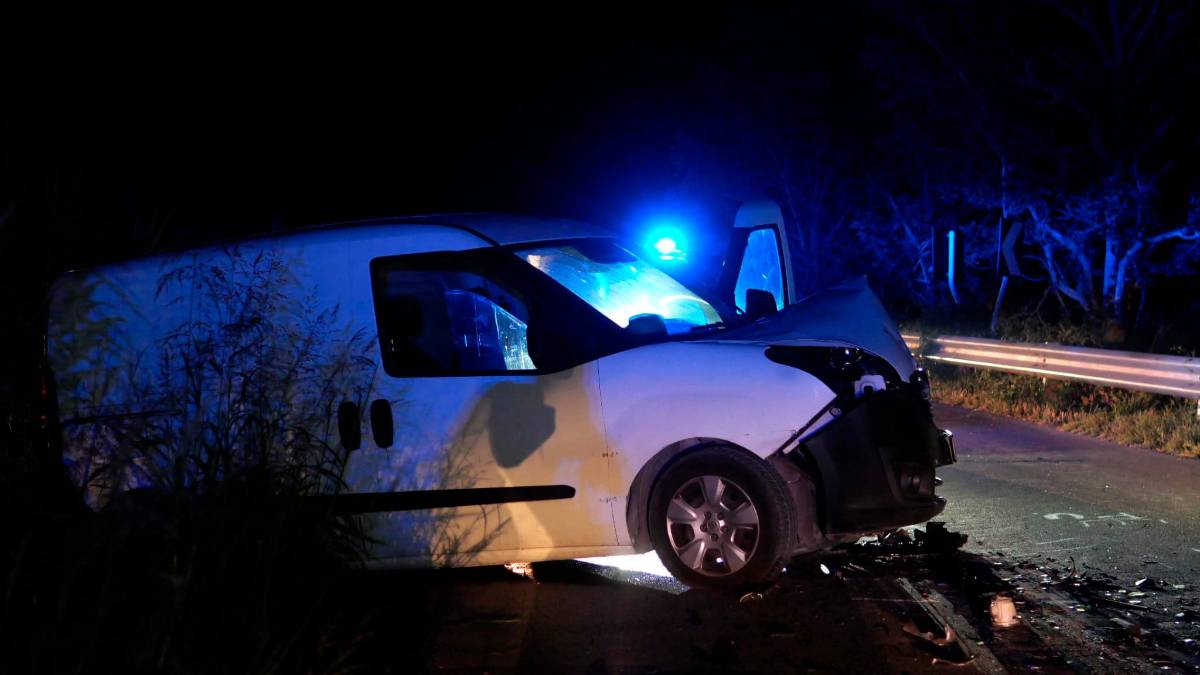 Ravenna incidente nella notte in via Marabina, un ferito in elicottero all’ospedale