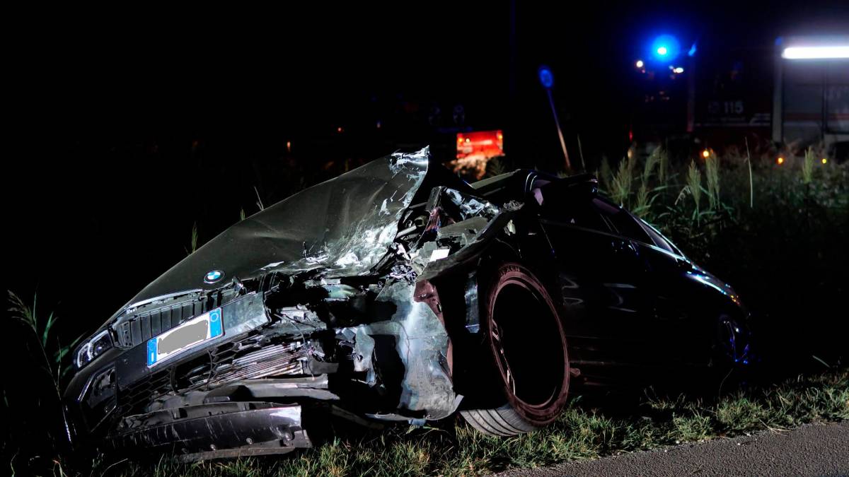 Ravenna incidente nella notte in via Marabina, un ferito in elicottero all’ospedale