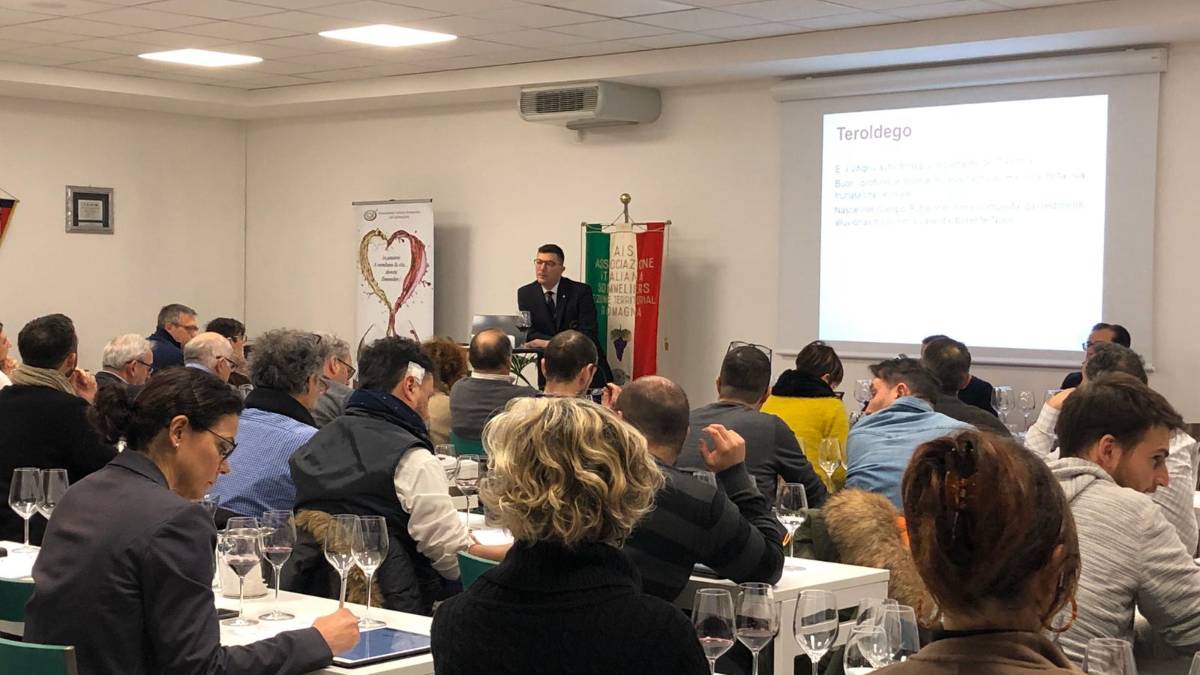 Rimini, sommelier: corso di primo livello