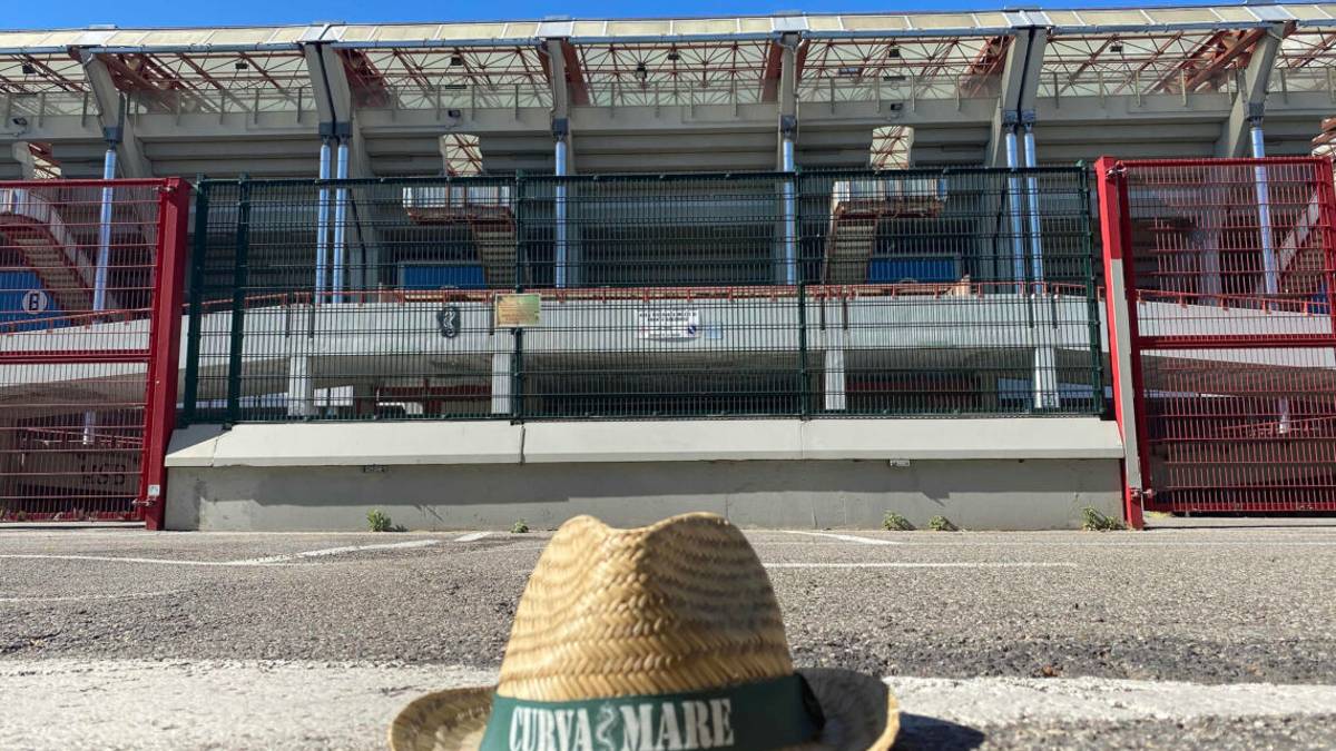 Calcio, i tifosi del Cesena: I rimborsi? Meglio la beneficenza