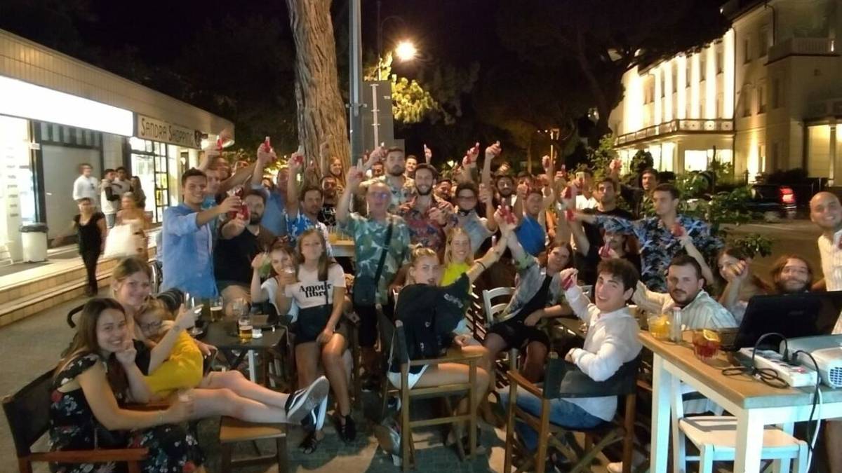A Cesenatico festa di compleanno per il 25enne morto in Australia