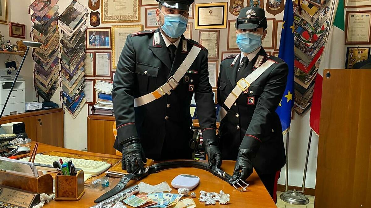 Misano. Nella cintura 30 grammi di cocaina, arrestato 66enne