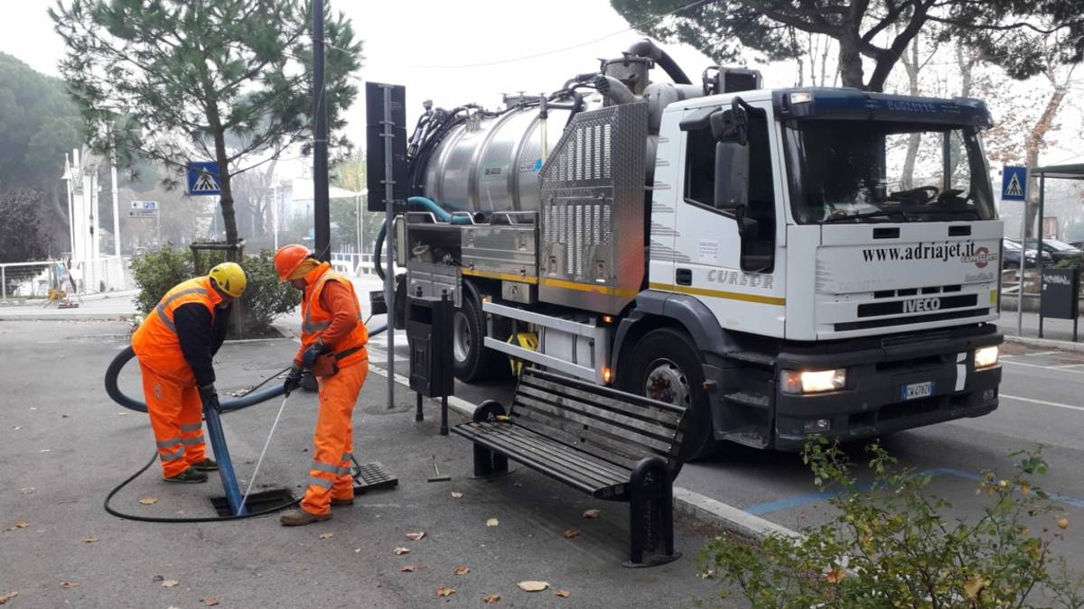 Cesenatico, un progetto di pulizia per 4.200 caditoie