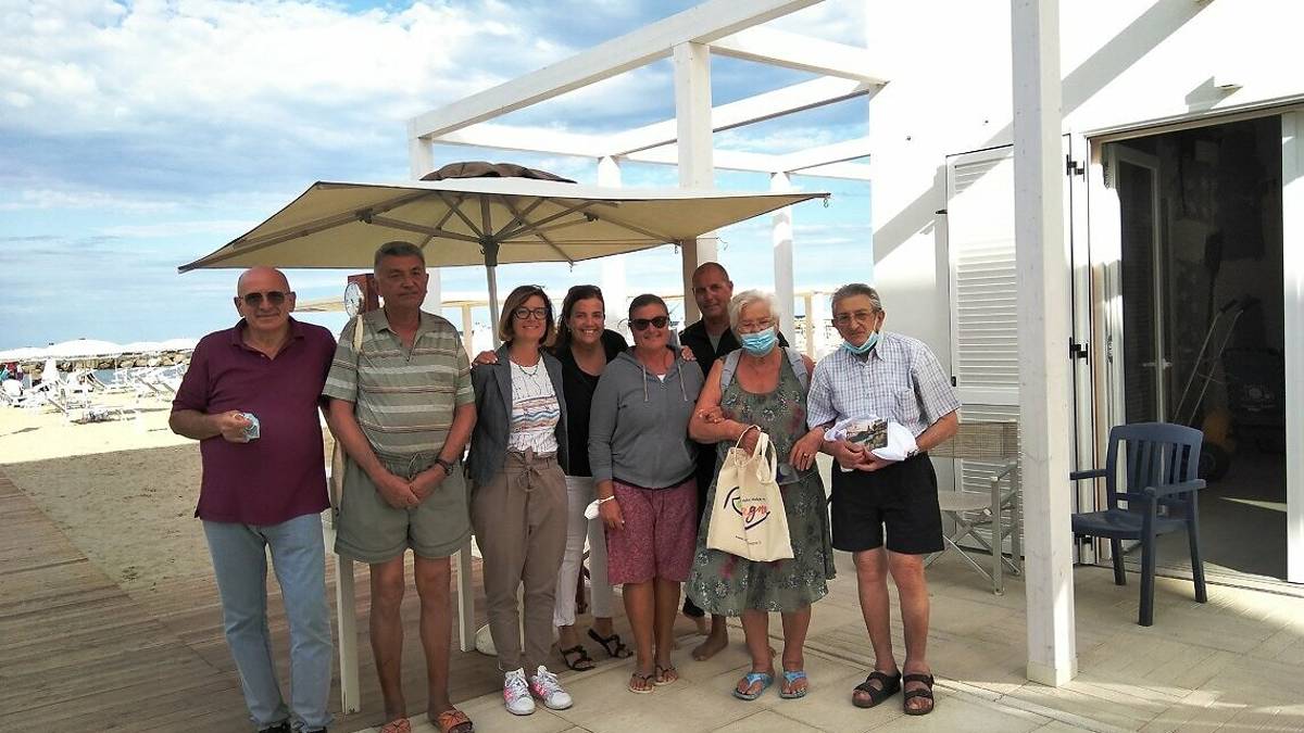 Toglietemi tutto, ma non Torre Pedrera: 51 anni in vacanza meritano in premio