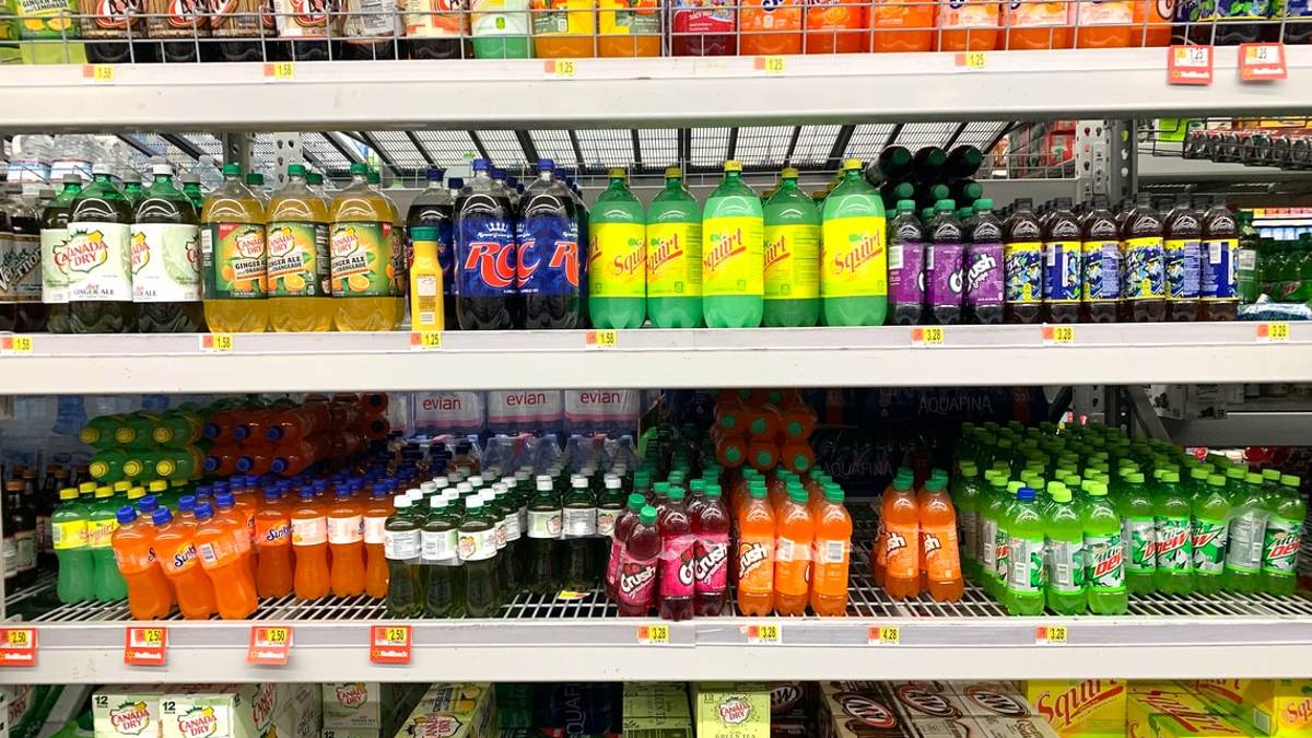Rimini, continua a vendere alcol dopo la mezzanotte: mini market chiuso 7 giorni
