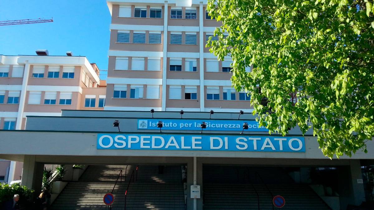 L’uomo è finito all’Ospedale di Stato
