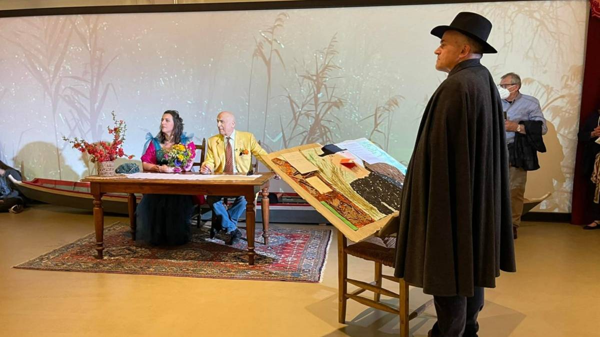 Avguri alla coppia Marescotti! Il sì tutto romagnolo dell'attore VIDEO