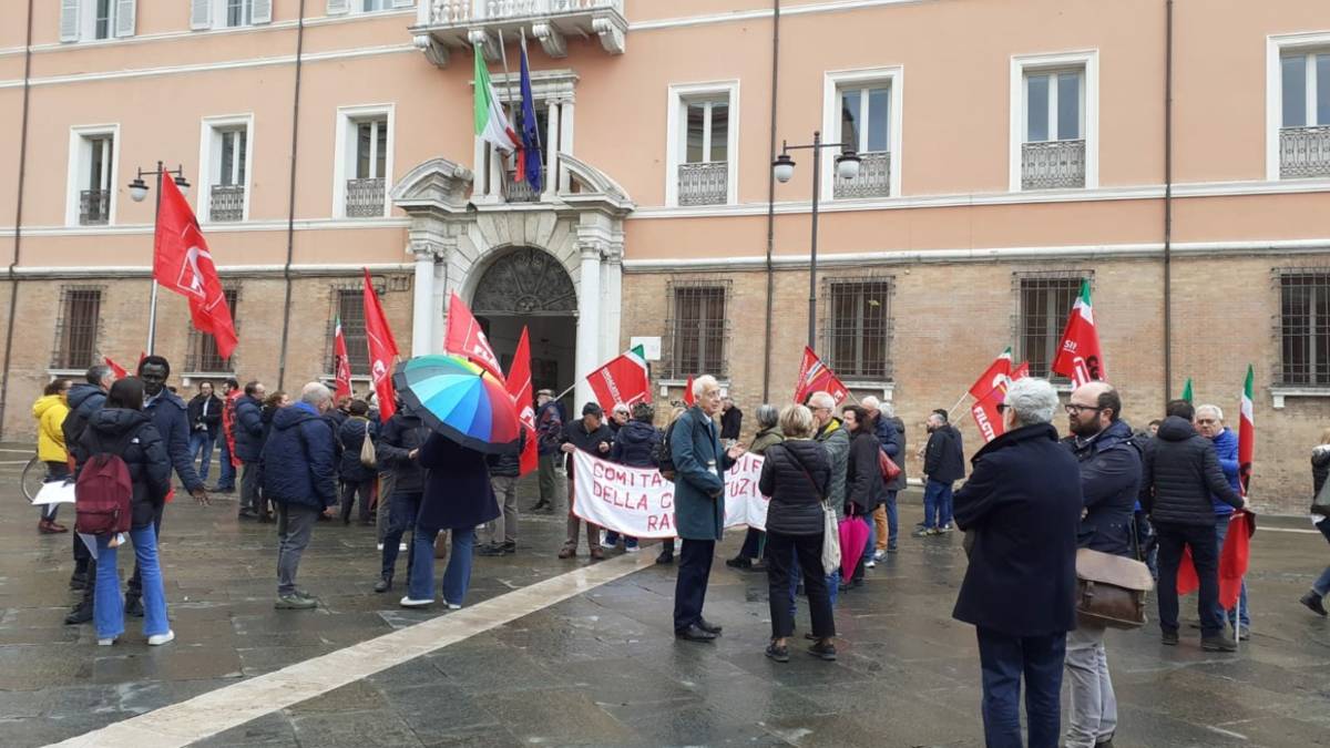 Ravenna, presidio in Piazza del Popolo per le vittime del naufragio di Cutro
