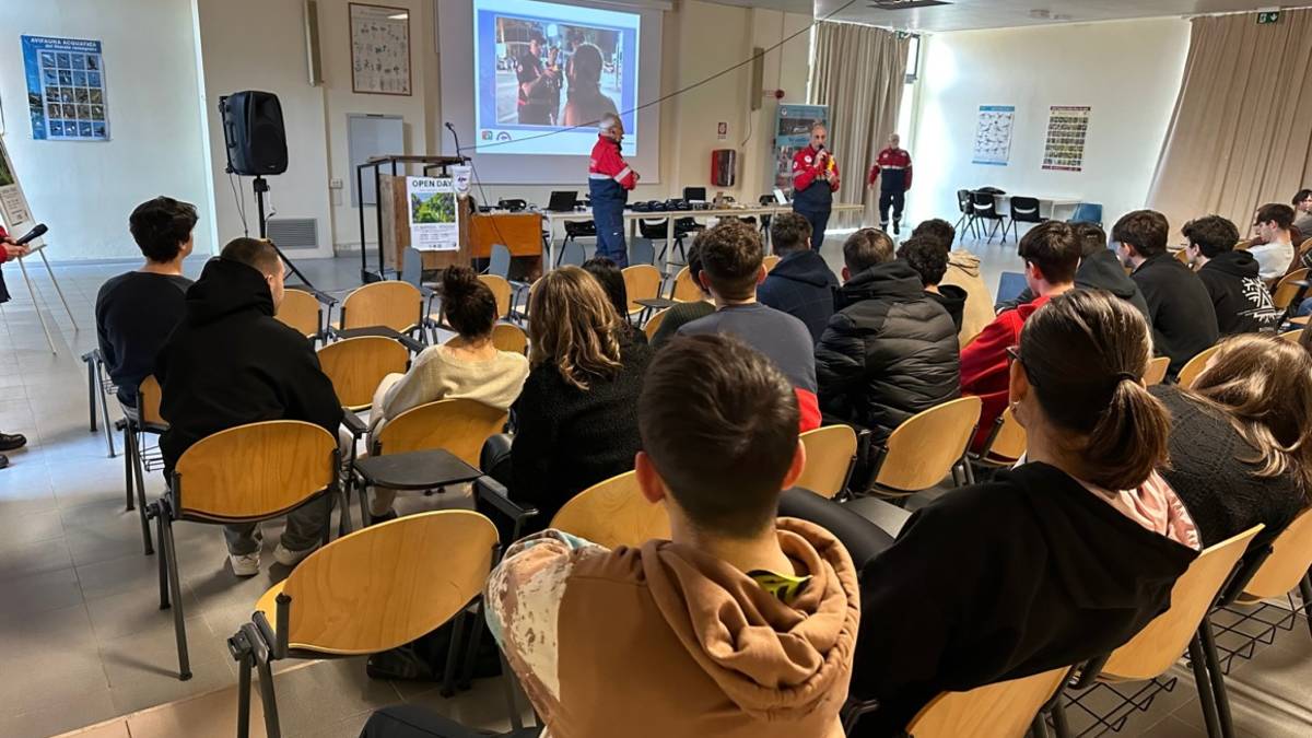 Ravenna, i Carabinieri volontari al Morigia-Perdisa