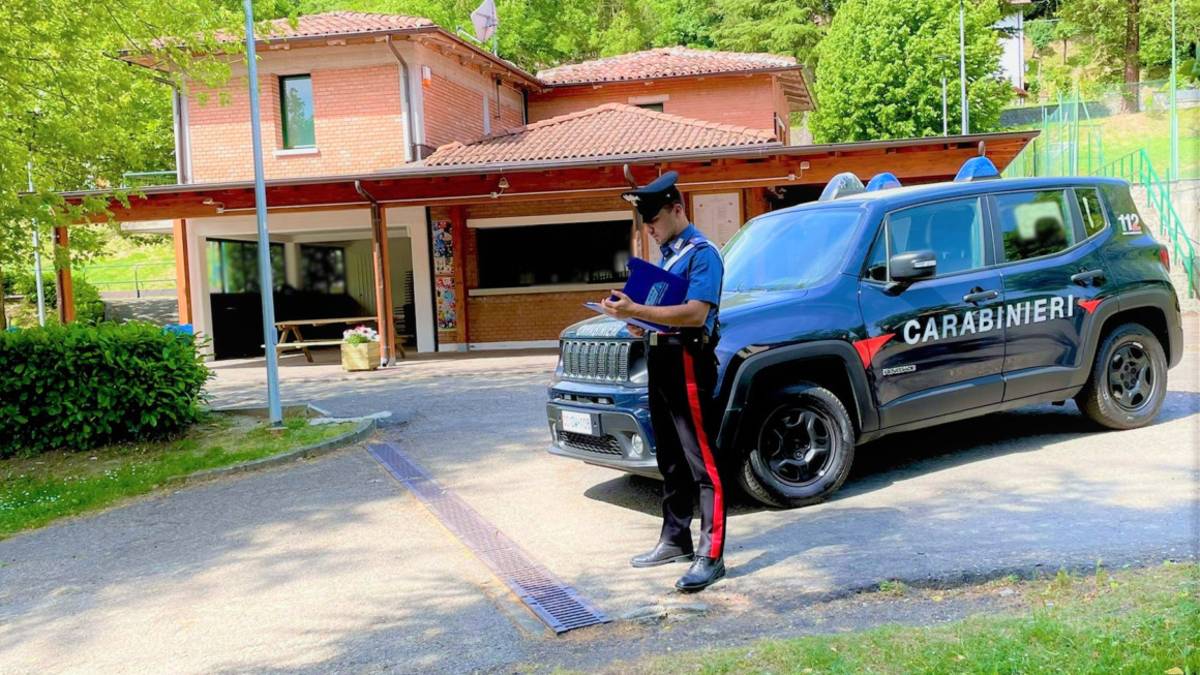Castel del Rio, 17enne senza patente rischia di investire mamme e bambini. Bloccato dai carabinieri