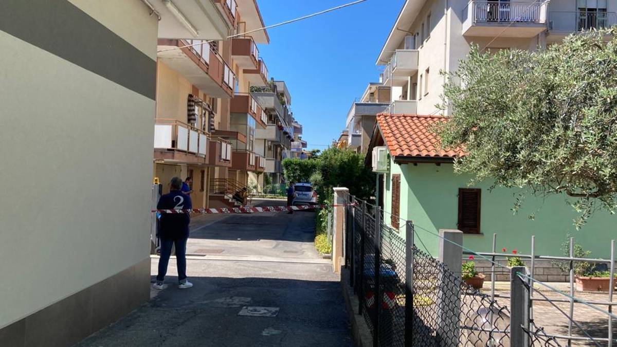 Rimini. Uccide la moglie malata e poi tenta di ammazzarsi