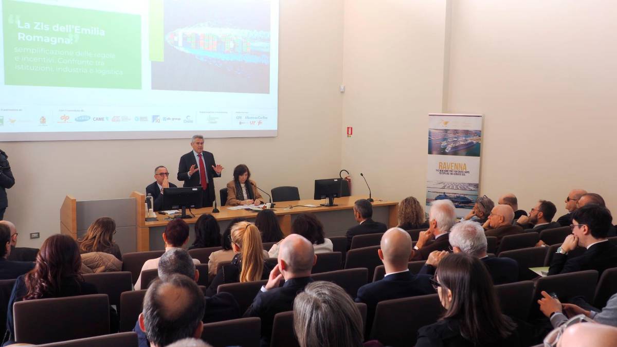 L’intervento di Roberto Petri, presidente di Assoporti (foto Massimo Fiorentini)