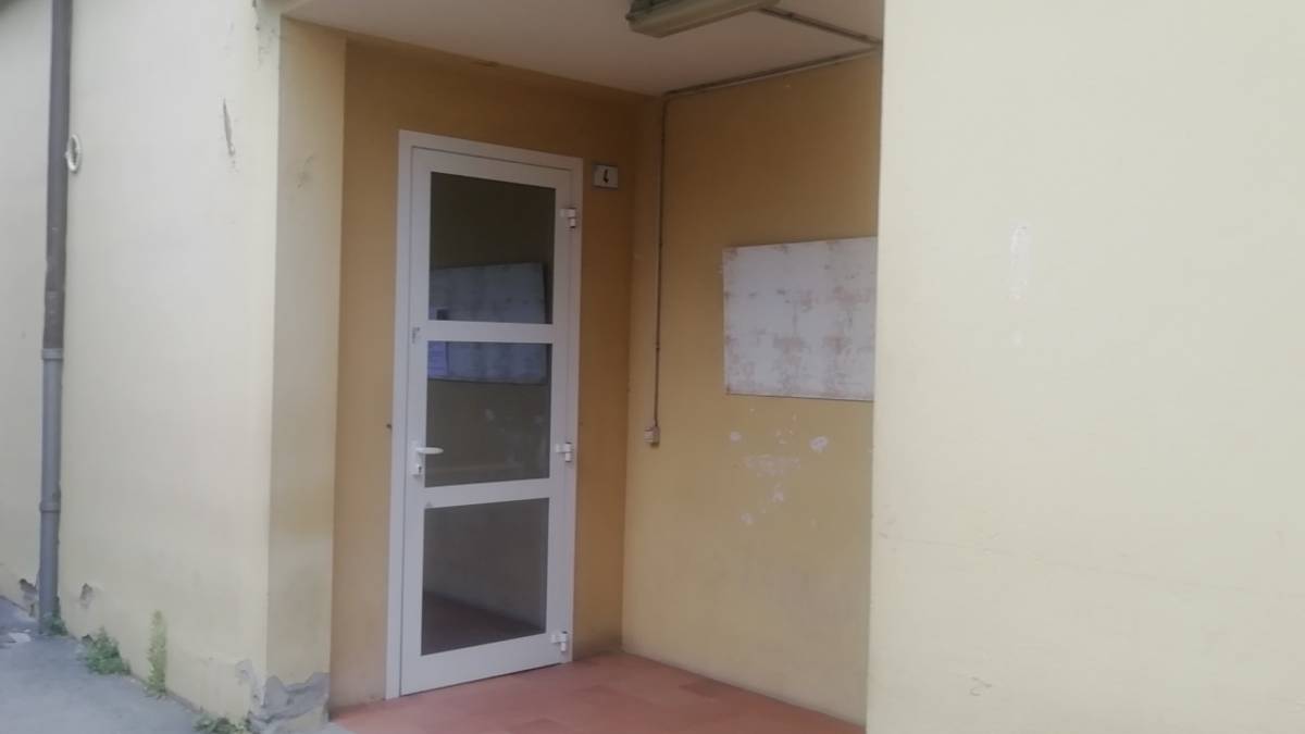 San Piero, camera mortuaria sovraffollata e in condizioni inadeguate